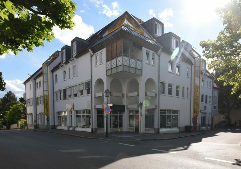 3336-kurz#Gebäudeaussenansicht 1