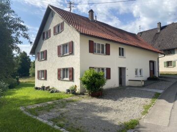 Ferienregion im Westallgäu 
Individuell ausbaufähiges Haus und ausgewiesene Wohnbaufläche im Garten, 88260 Argenbühl / Ratzenried, Einfamilienhaus