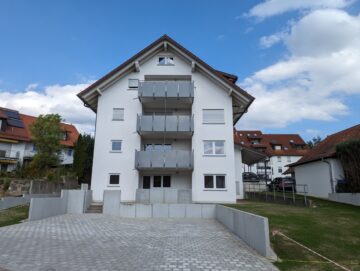 Lichtdurchflutete, neuwertige 3,5-Zimmer-Eigentumswohnung in ruhiger Lage von Ailingen, 88048 Friedrichshafen / Ailingen, Etagenwohnung