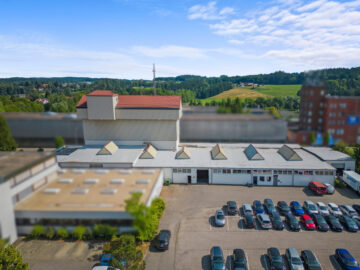 Wangen – Gewerbegebiet „Atzenberg“
Multifunktionale Gewerbehalle mit Bürotrakt, 88239 Wangen im Allgäu, Halle