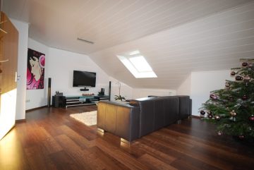Exklusive, gepflegte 3-Zimmer-Wohnung in Baienfurt, 88255 Baienfurt, Dachgeschosswohnung