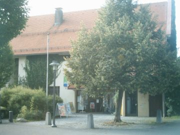 Wohn- und Geschäftshaus mit zusätzl. Bauplatz, 88427 Bad Schussenried, Wohn- und Geschäftshaus