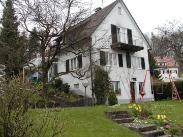 Freistehendes Einfamilienhaus mit Einliegerwohnung in stadtnaher Wohnlage von Ravensburg, 88212 Ravensburg, Einfamilienhaus