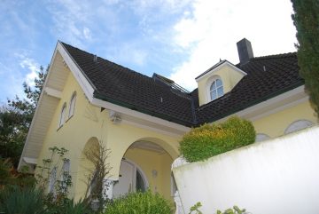 Großzügiges EFH in exponierter Aussichtslage, 88250 Weingarten, Villa