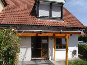 Frisch saniert – Eckhaus mit kleinem Garten, 88339 Bad Waldsee, Reihenhaus
