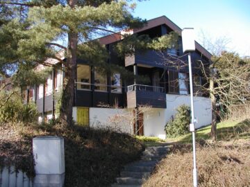 Attraktives Domizil in exponierter Wohn-/Aussichtslage von Berg, 88276 Berg, Einfamilienhaus