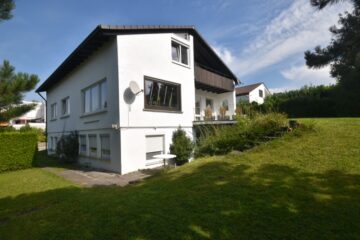 Weingarten – „Vorderer Ochsen“ Freistehendes Familiendomicil mit ELW in bester Wohnlage, 88250 Weingarten, Einfamilienhaus
