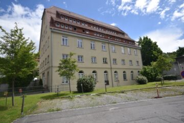 Wohnen im Kulturdenkmal – Charaktervolle 2-Zimmer-Wohnung in Ravensburg-Stadtlage, 88212 Ravensburg, Dachgeschosswohnung
