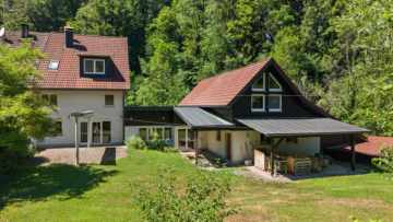 Alleinlage in Ravensburg – Malerisches Kleinod mit über 17.000 m² Grundstücksfläche, 88213 Ravensburg / Schmalegg, Doppelhaushälfte