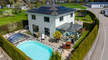 Exklusives Wohnen in Vogt – Modernes, energieeffizientes Einfamilienhaus mit Pool, 88267 Vogt, Einfamilienhaus