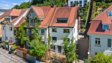 Einmalige Gelegenheit in Premiumlage! – Sanierungsbedürftige DHH in Ravensburg-Banneggstraße, 88214 Ravensburg, Doppelhaushälfte