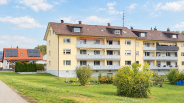 Wolpertswende-Mochenwangen – Gepflegte 3-Zimmer-Wohnung mit kleinem Privatgarten an der Schussen, 88284 Wolpertswende, Etagenwohnung