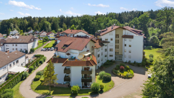 Traumhafte Waldrandlage in RV-Oberzell Top renovierte 2-Zimmer-Wohnung mit Blick ins Grüne, 88213 Ravensburg / Oberzell, Etagenwohnung